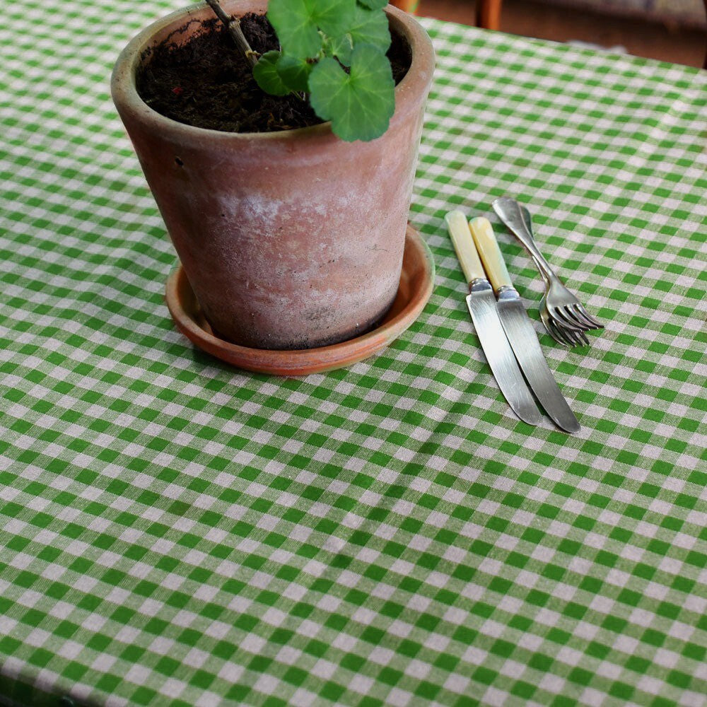 25 x PVC Vinyl Table Cloth Gingham Wipeable Table Cover Protector 90cm x 90cm